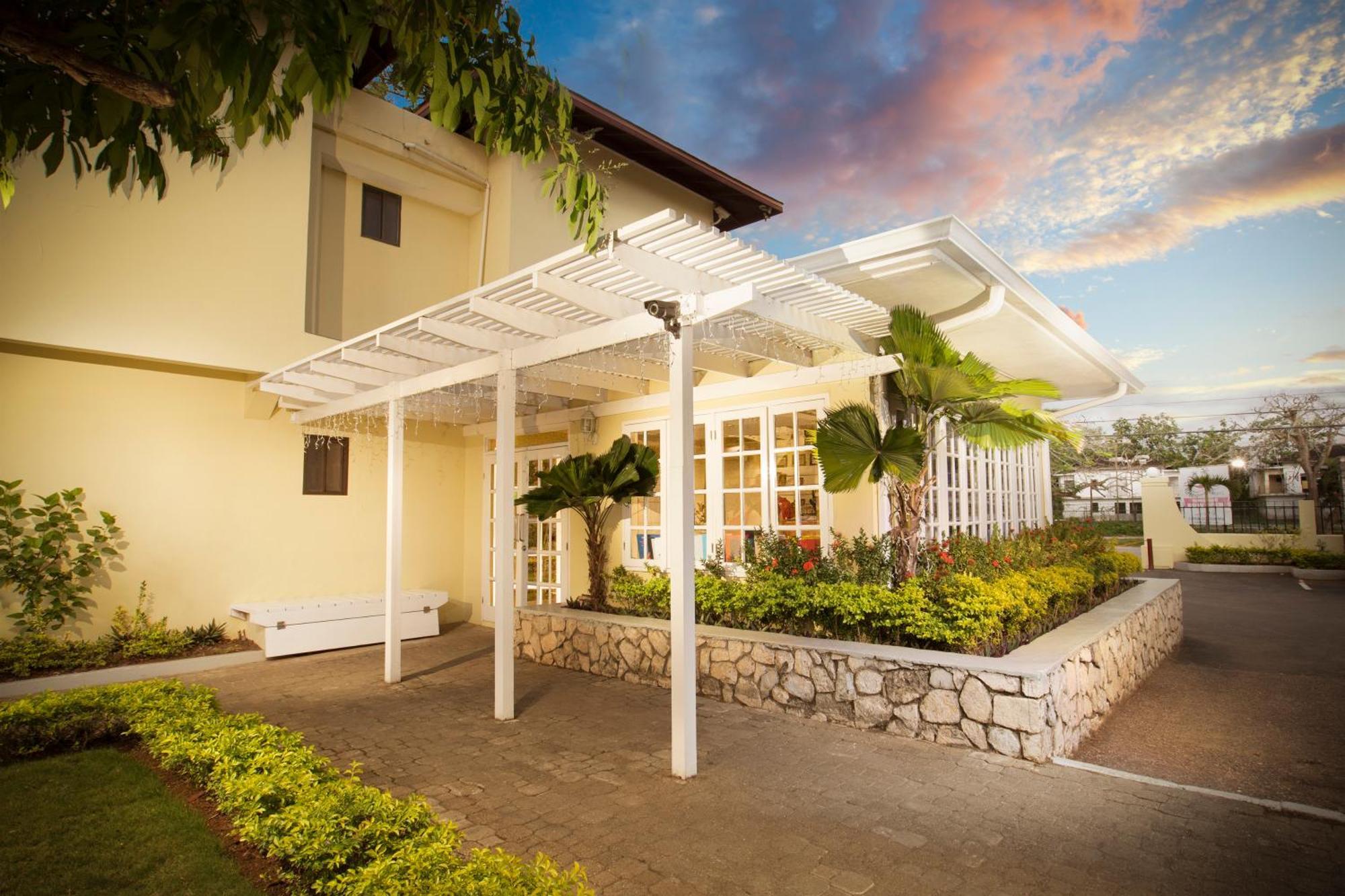 Rooms On The Beach Negril Exterior photo